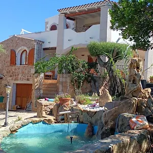 I Mari Di Gallura And Couette-café